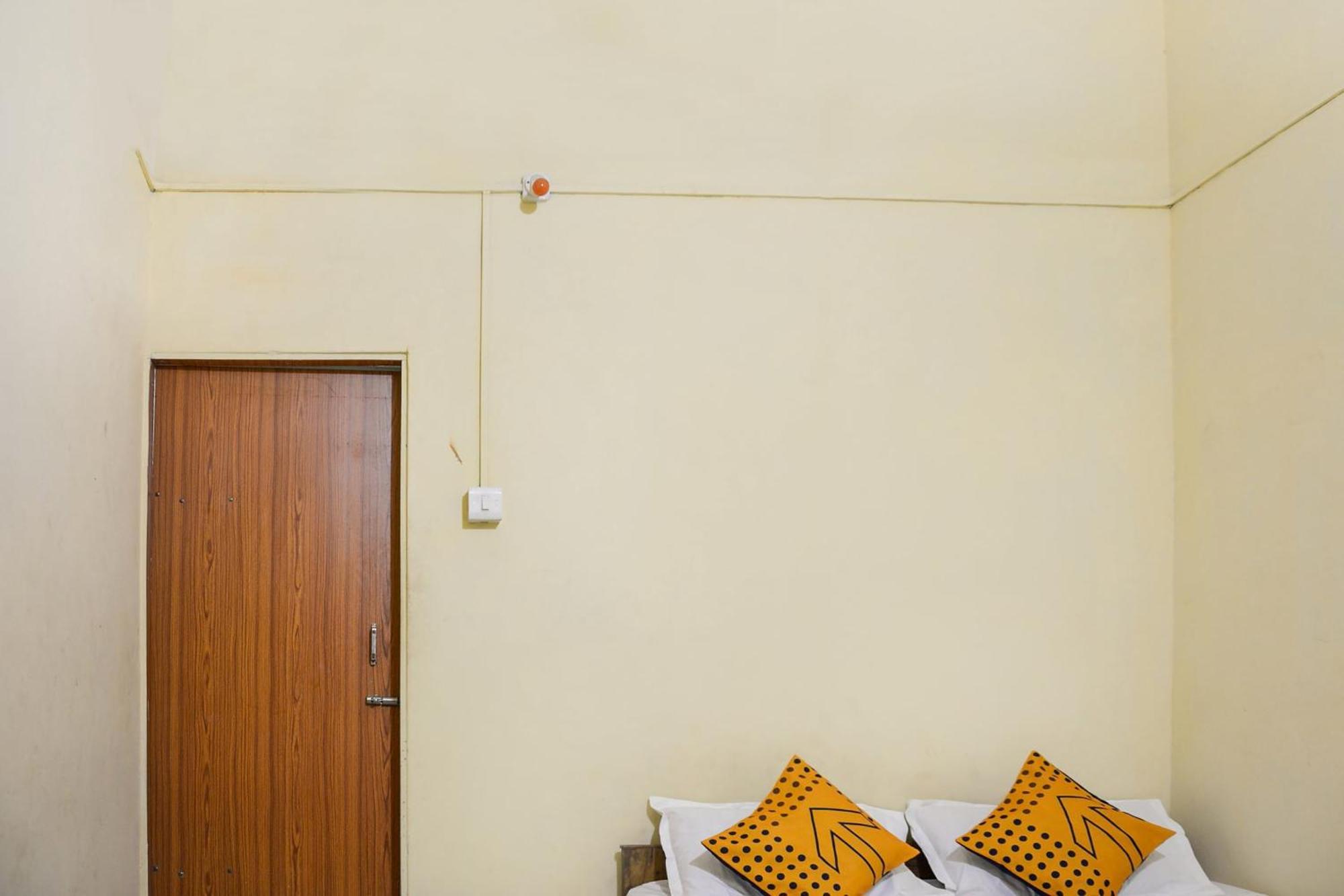 Hotel O Flagship The Residence Inn Brahmapur Exterior foto